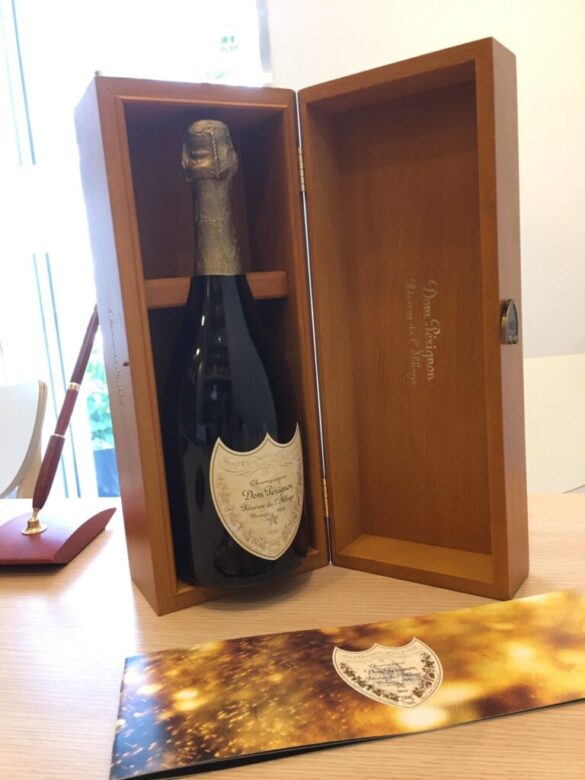 【新品未開封・箱あり】ドンペリニョン ラベイ ゴールド1999年 シャンパン